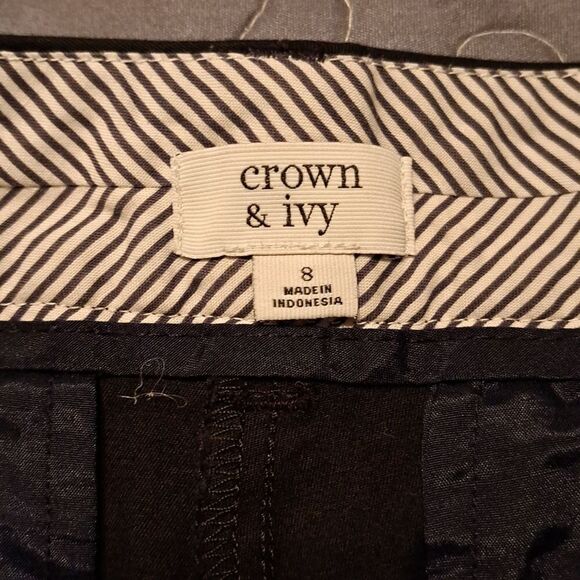 Crown & Ivy black shorts size 8 - Picture 2 of 6